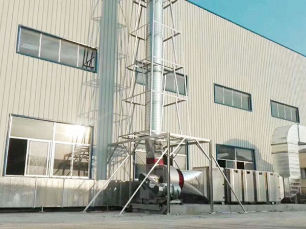 膠帶廠廢氣處理設(shè)備安裝現(xiàn)場